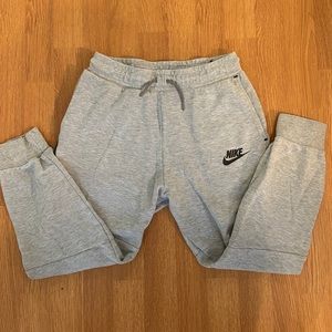 Kids Nike joggers, grey, size large